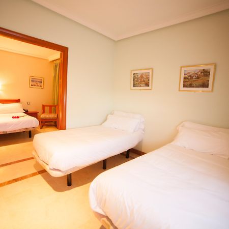 Hospedium Hotel Castilla Торрихос Экстерьер фото