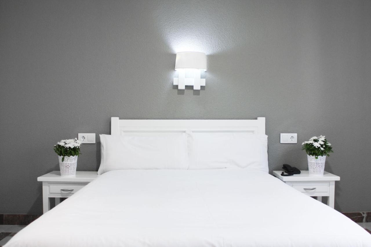 Hospedium Hotel Castilla Торрихос Экстерьер фото
